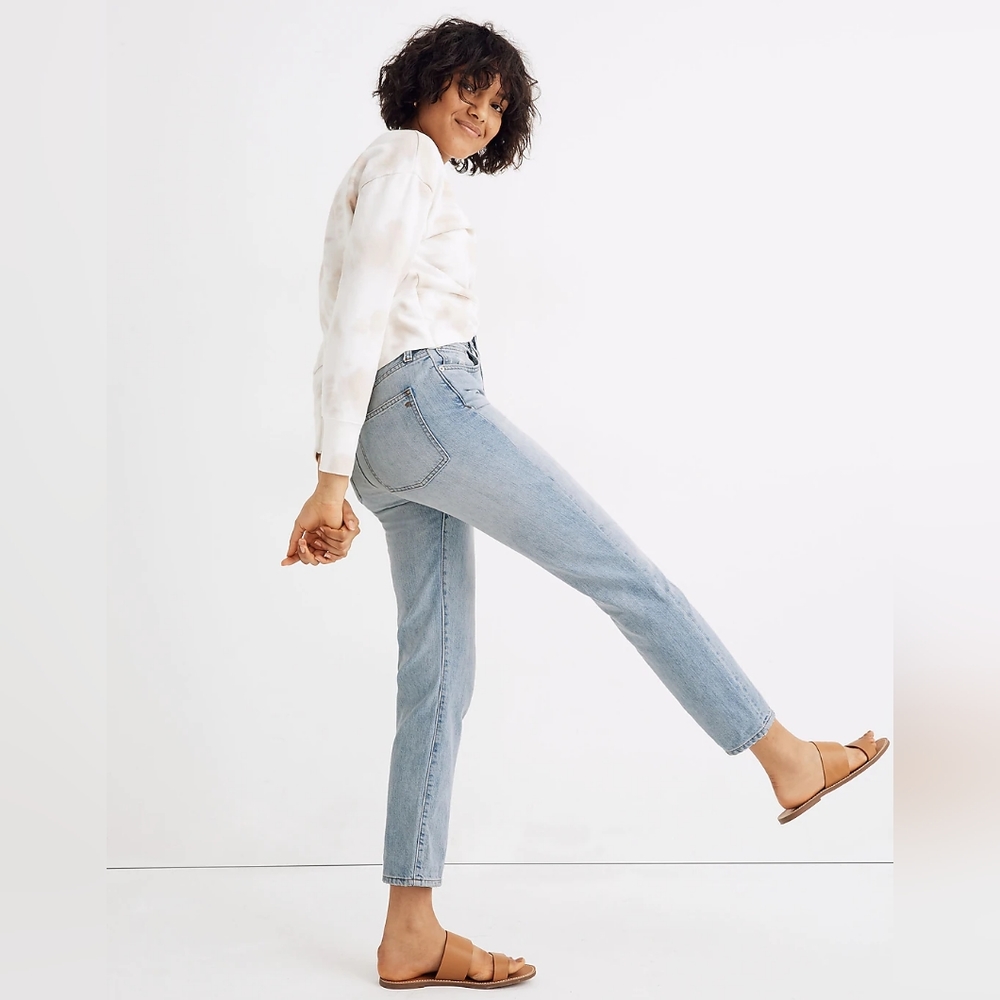 Madewell Petite Curvy Perfect Vintage Jean in Fitzgerald Wash - Picture 4 of 9